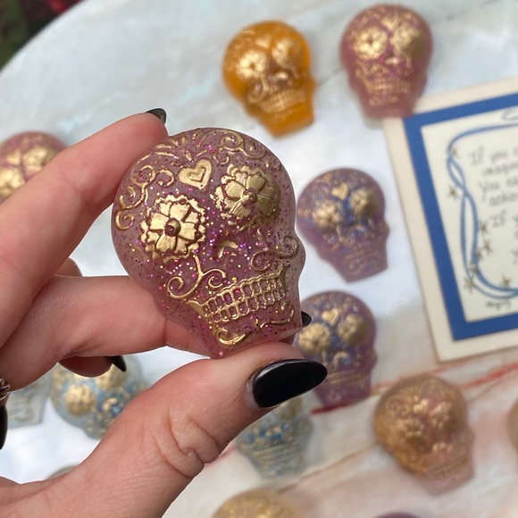 PACK OF 4 Magnets Sugar Skull Colorful Resin Art - Picture 9 of 16